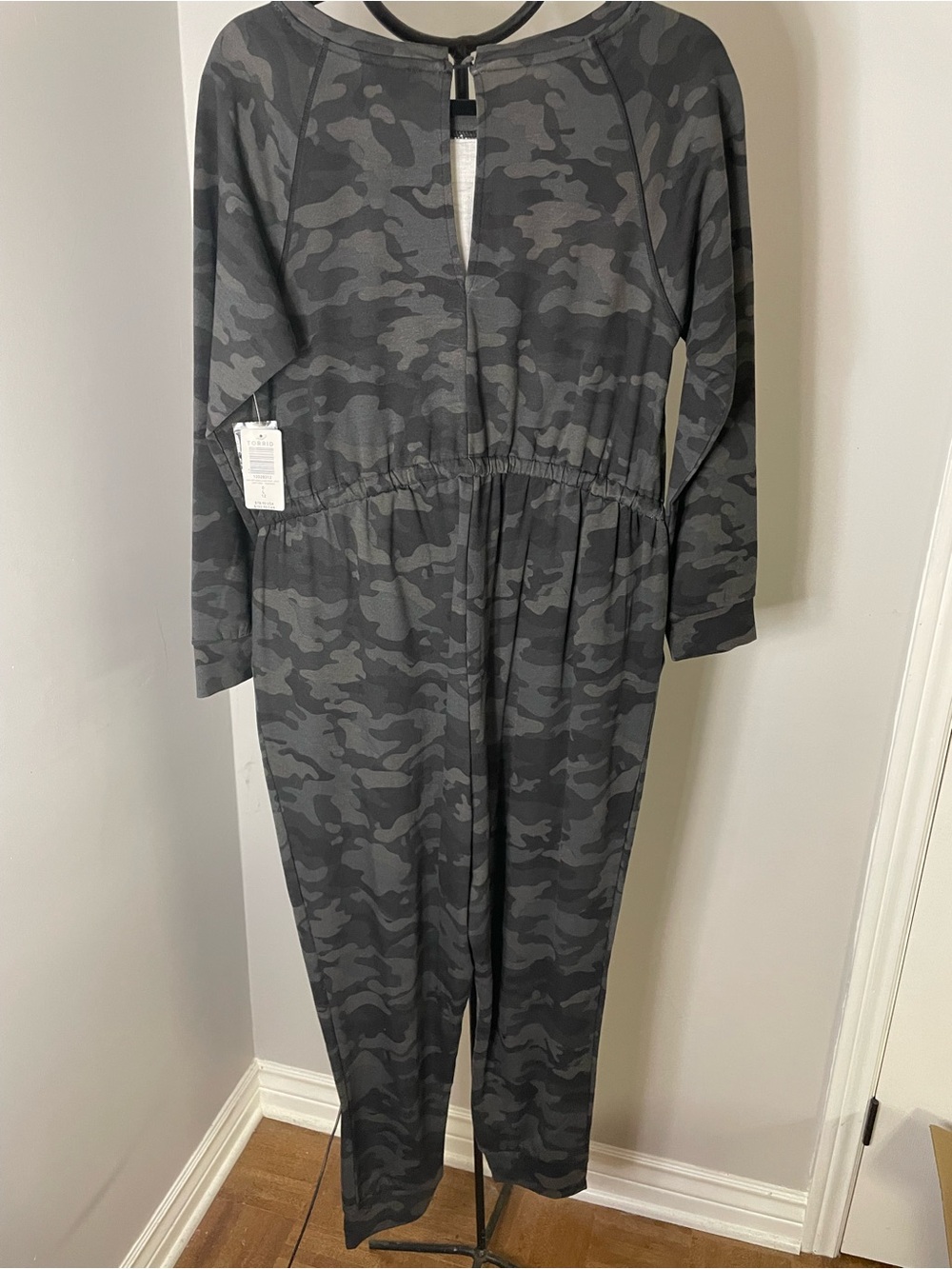 torrid Black & Gray Camo Drawstring Jumpsuit - Picture 2 of 6